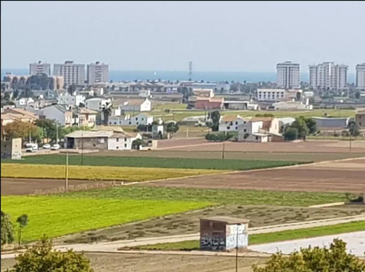 Appartement Lovely 2 Bedroom Terrace Wifi Parking Ac Heating Attic Valencia